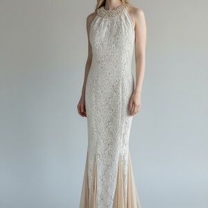 Cache Elegant Cream Lace Gown